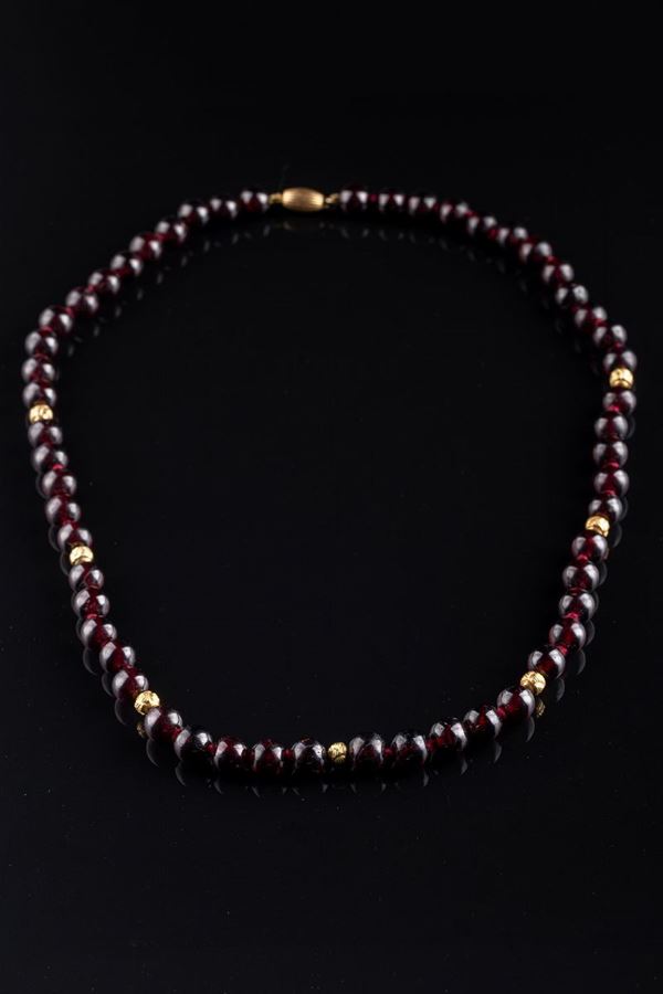 Collana in granati
