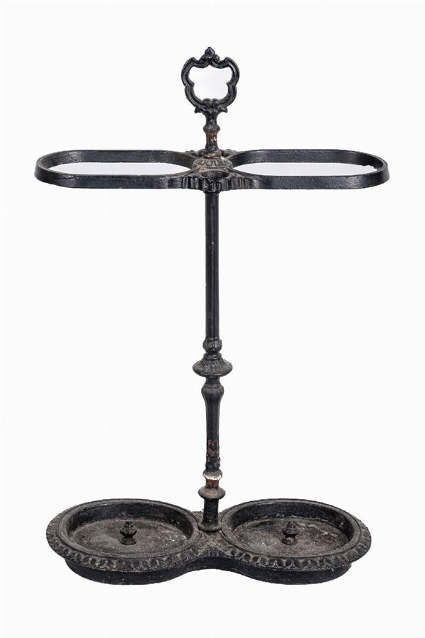 Umbrella stand in bronze