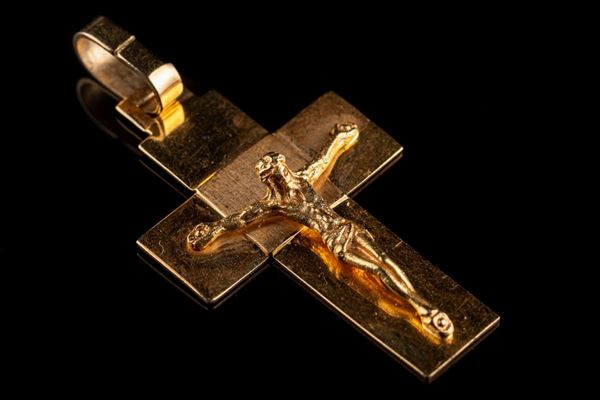 Pendant in 18 kt yellow gold