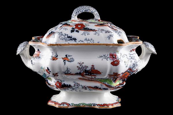White ceramic tureen