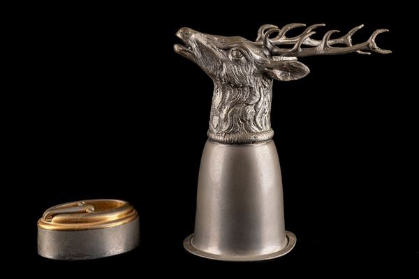 Lot of two metal objects