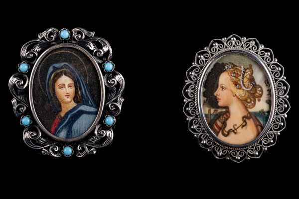Lotto di due spille/ciondoli in argento 800