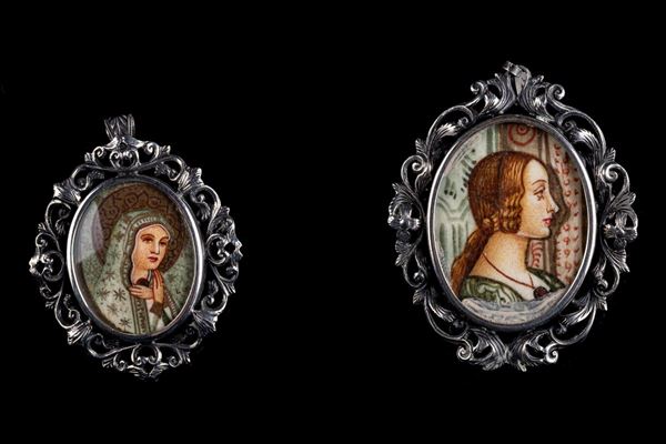 Lotto di due spille/ciondoli in argento 800