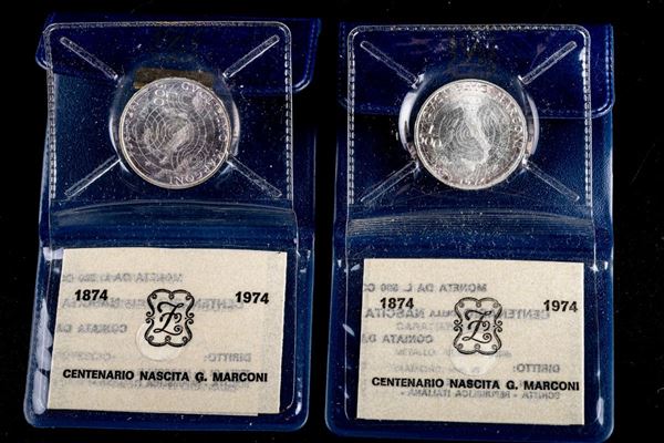 Lot of two 500 L coins.