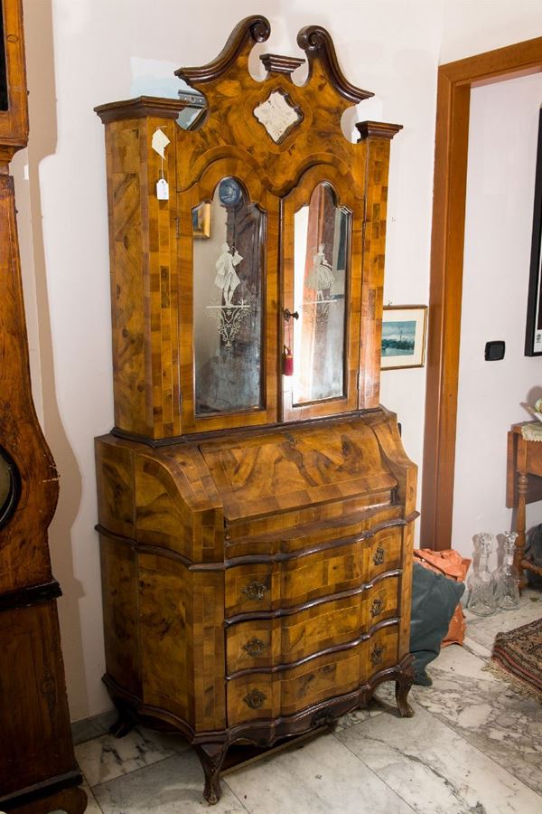 Chest of drawers