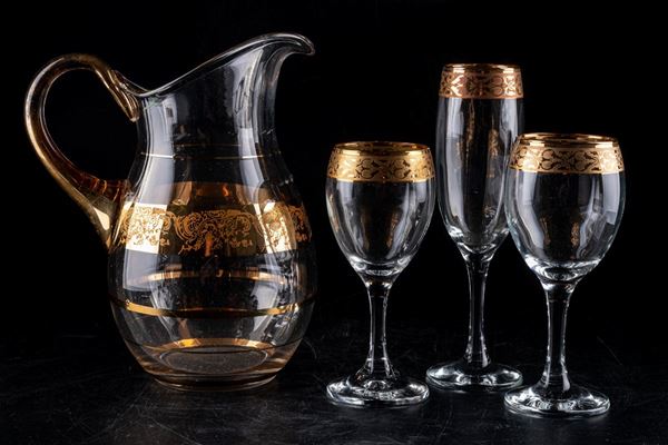 Lot of 18 goblet glasses