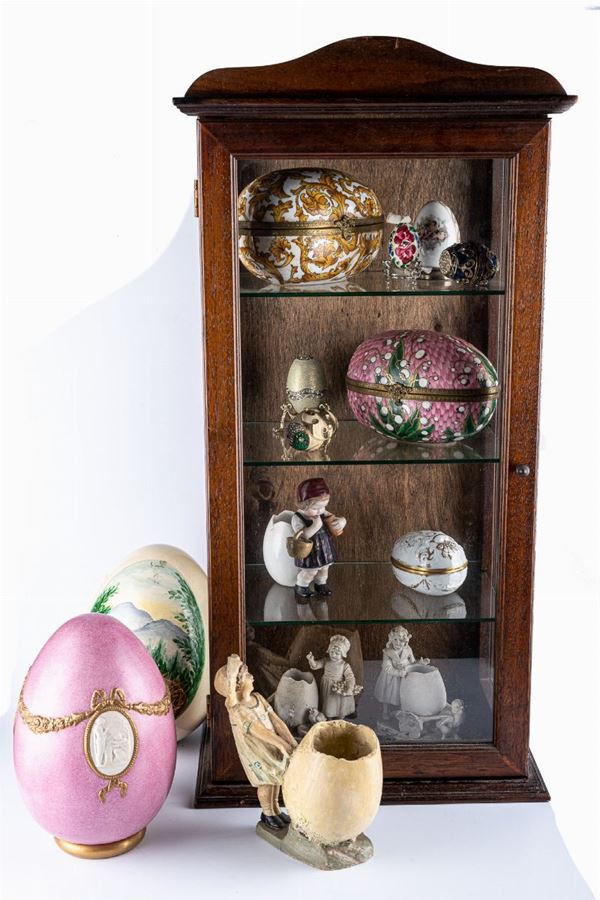 Collection of 14 eggs