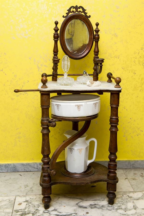 Dressing table