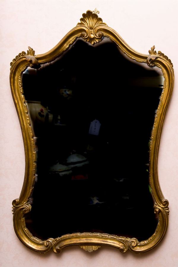 Specchiera in legno dorato