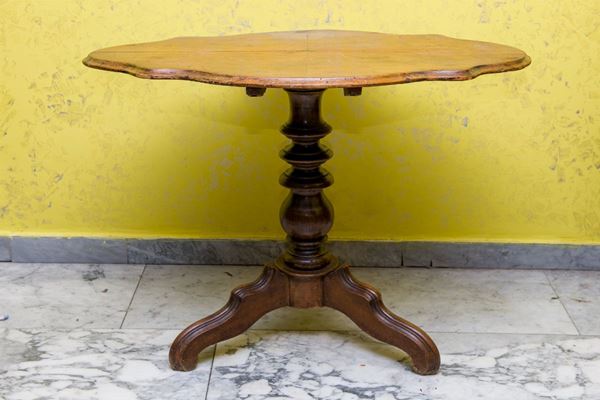 Tavolo d’appoggio