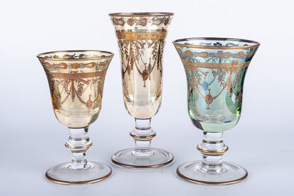 Lot of 18 goblet glasses