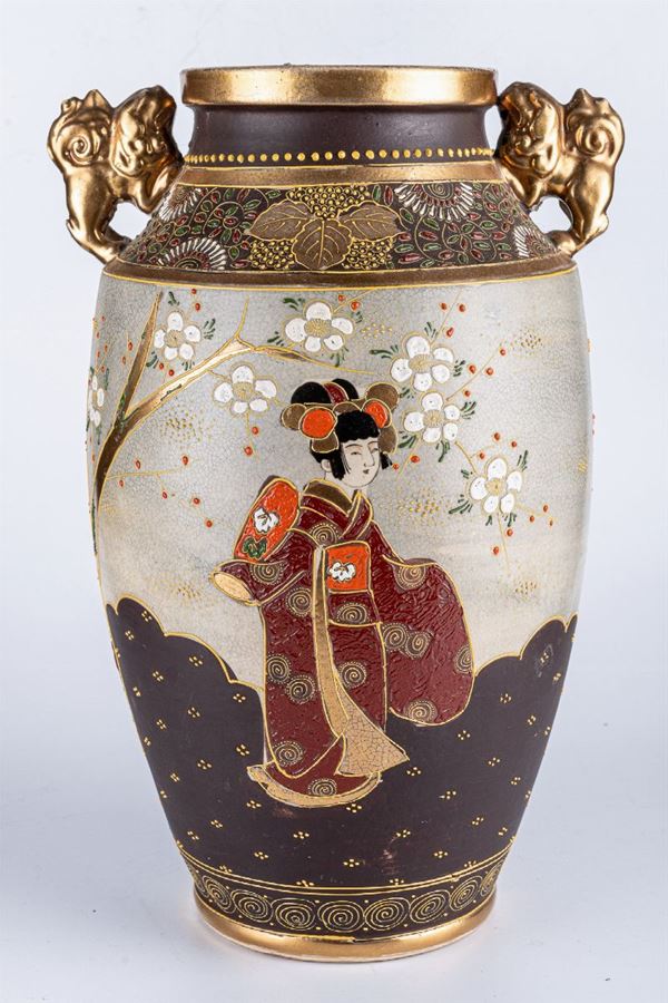 Satsuma vase