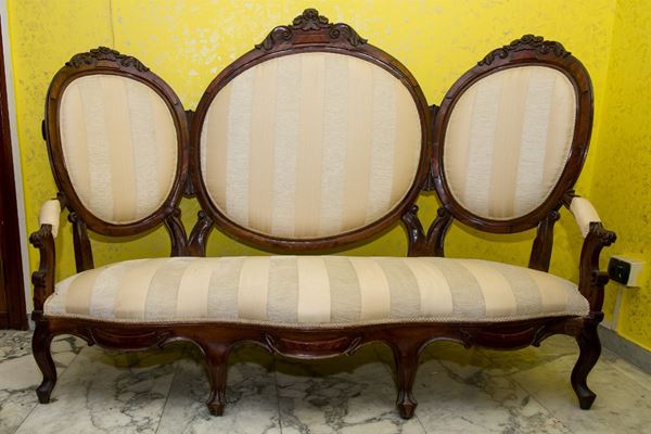 Medallion sofa