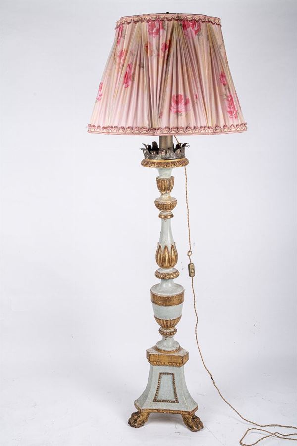 Electrified candlestick