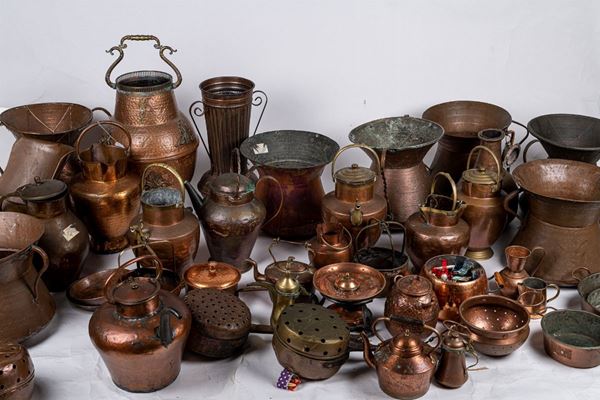 Lot of 40 items