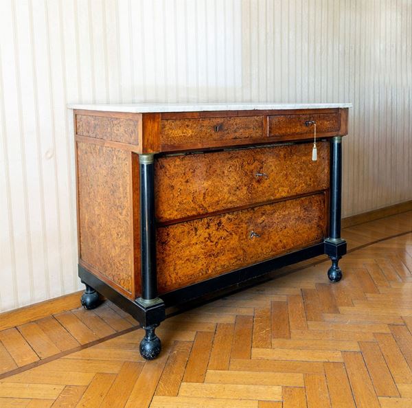 Chest of drawers