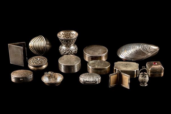 Lot of 15 objects in 800/1000 silver