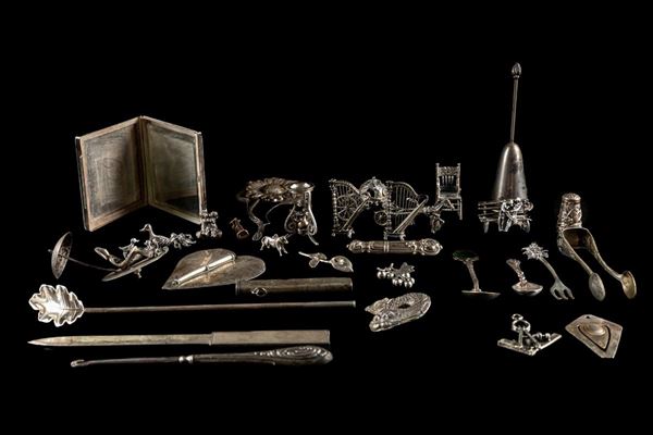 Lot of 31 silver items