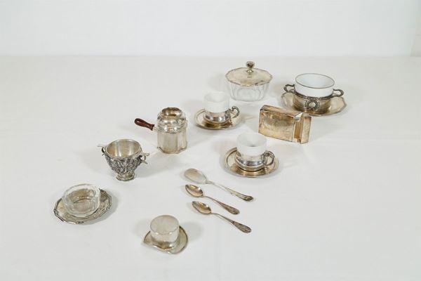 Lot of 14 objects in 800/1000 silver  - Auction Fine art and furniture with a selection of old masters from a private collector - DAMS Casa d'Aste