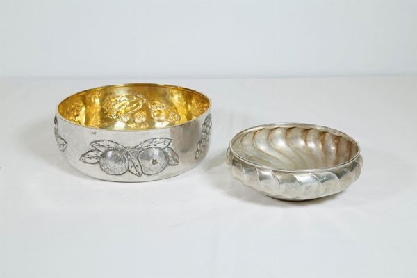 Lot of 2 centerpieces in 800/1000 silver