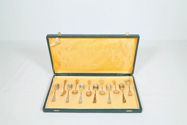 Lot of 12 800 silver teaspoons