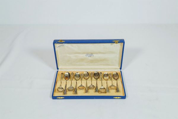 Lotto di 12 cucchiaini da caff&#232; in argento 800/1000  - Asta Fine Art e arredi con una selezione di opere proveniente da un collezionista privato - DAMS Casa d'Aste