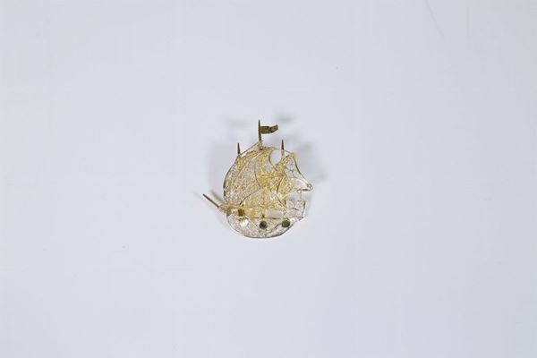 Brooch in the shape of a sailing ship in gilded silver