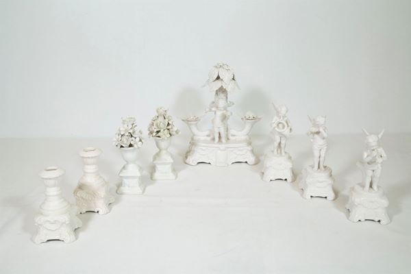 Lot of 8 sourtout de table sculptures