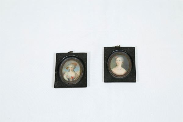 Busts of a lady