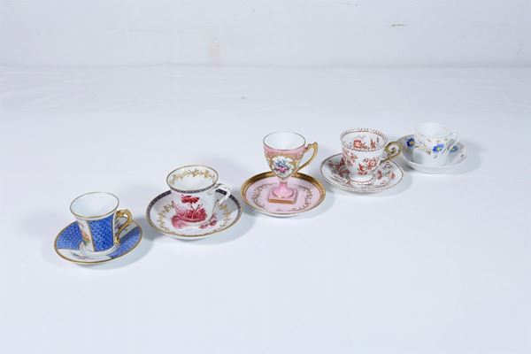 Lot of 5 cups with saucer