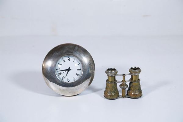 Lot of 2 items