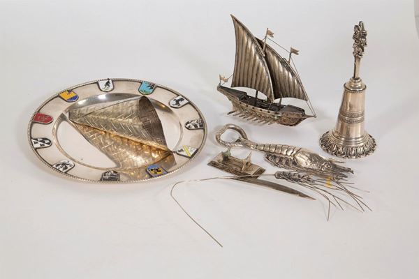Lotto di 6 oggetti in argento 800/1000 e 925/1000  (Italia, seconda metà XX secolo)  - Asta Fine art e arredi provenienti da collezionisti privati - DAMS Casa d'Aste