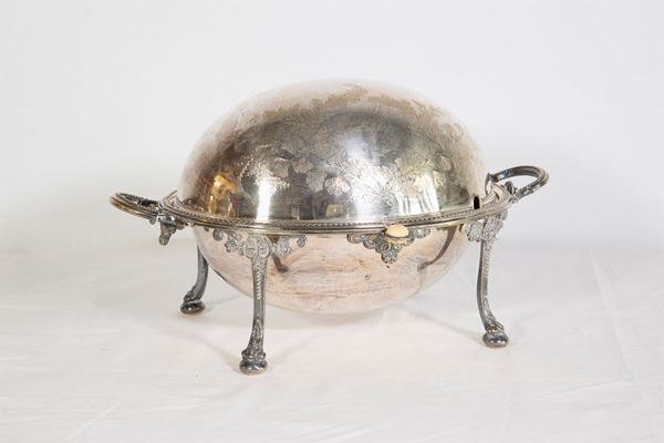 Chafing dish in silver metal
