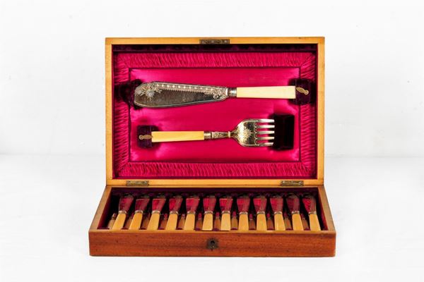 Fish cutlery set
