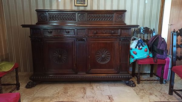 Dresser