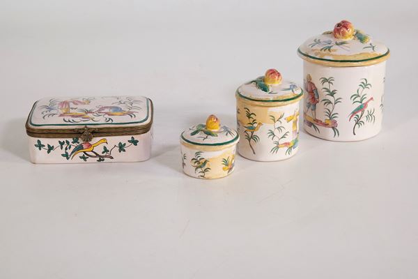 Lot of 4 boxes