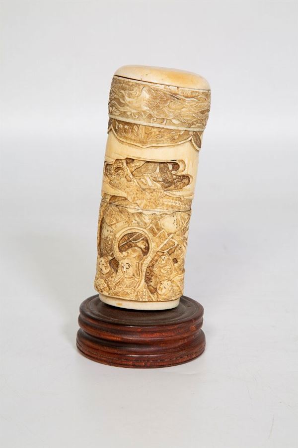 Impugnatura di katana  (Cina, dinastia Quing, seconda metà XIX secolo)  - Asta Fine art e arredi provenienti da collezionisti privati - DAMS Casa d'Aste