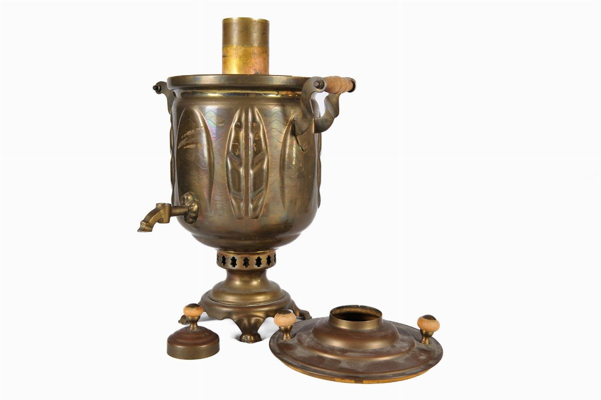 Samovar in Metallo Brunito