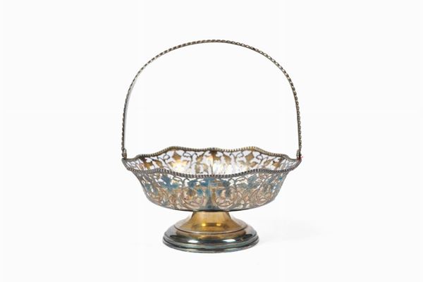 Centerpiece basket in 800/1000 silver