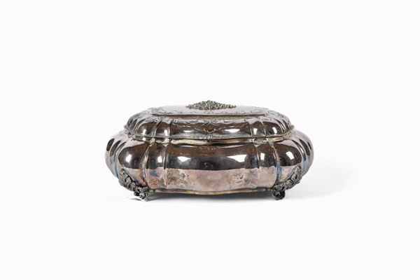 Jewelery box in 800/1000 silver