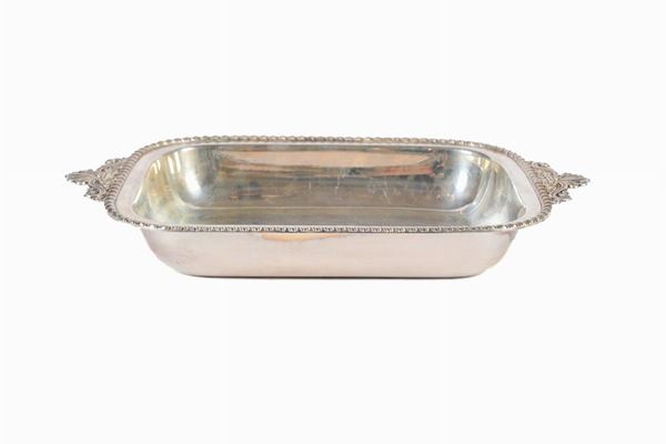 Centerpiece basin in 800/1000 silver