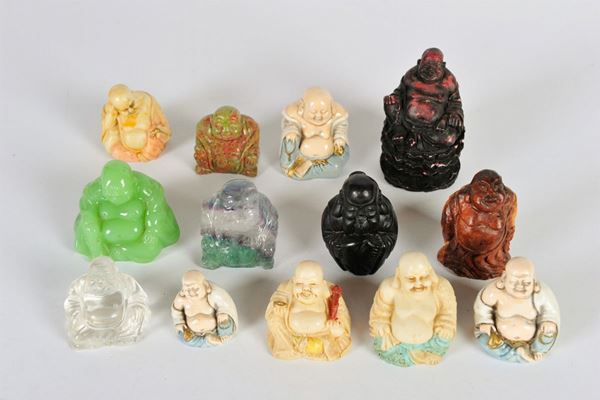 Lot of 13 representations of the Buddha