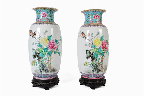 Pair of vases