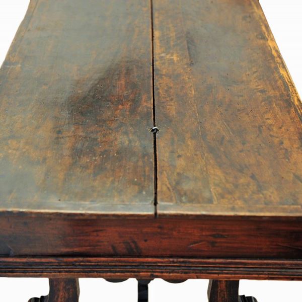 San Filippo desk