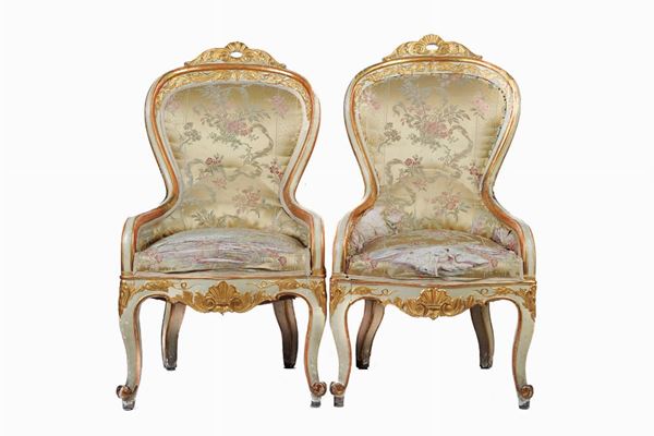 Lot of 4 chairs