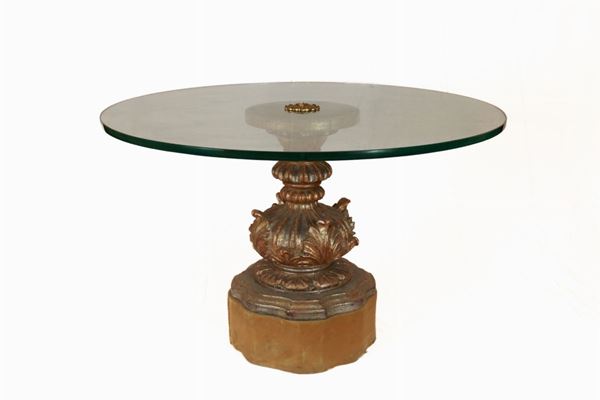 Round table