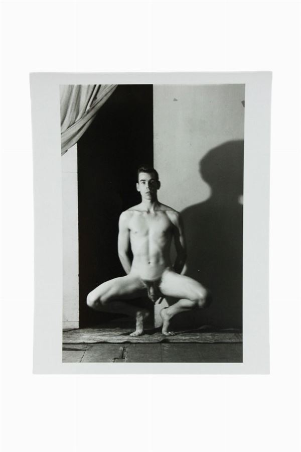 Jared French : Nude study of Tennessee Williams  (1943)  - Gelatin-silver print - Auction ONLINE TIMED AUCTION - CHRISTMAS EDITION - DAMS Casa d'Aste