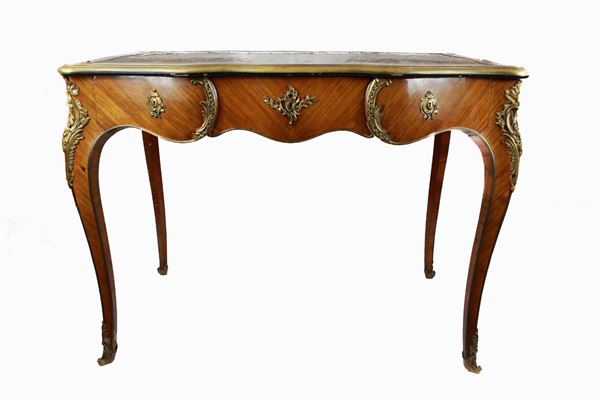 Paul Sormani - Center desk