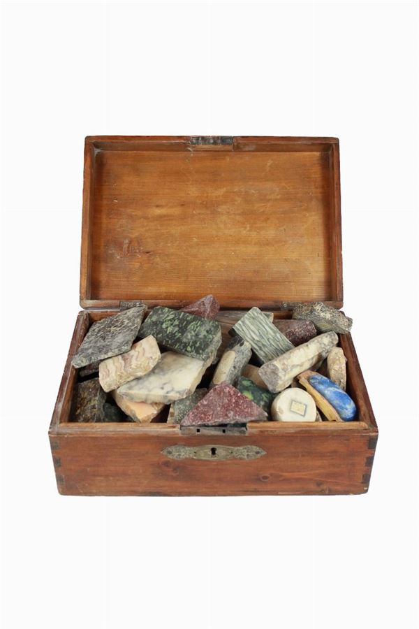 Collection of 58 pieces of ancient marble fragments