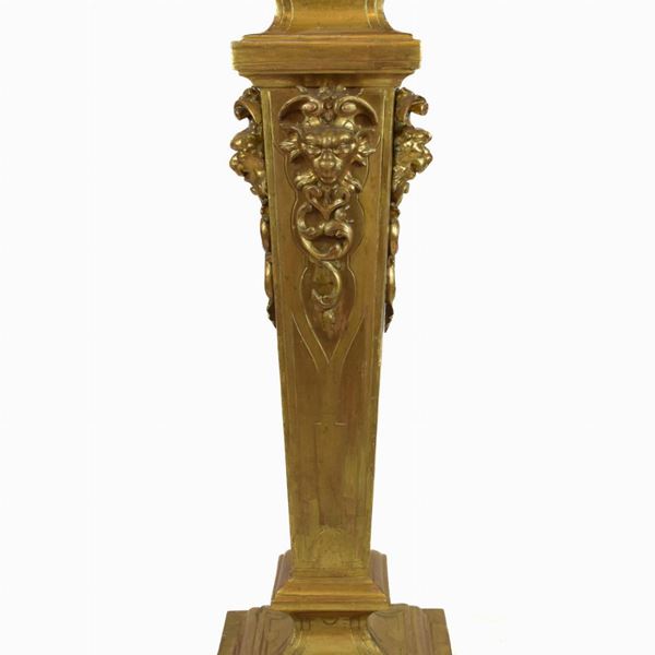 Piedistallo d'appoggio